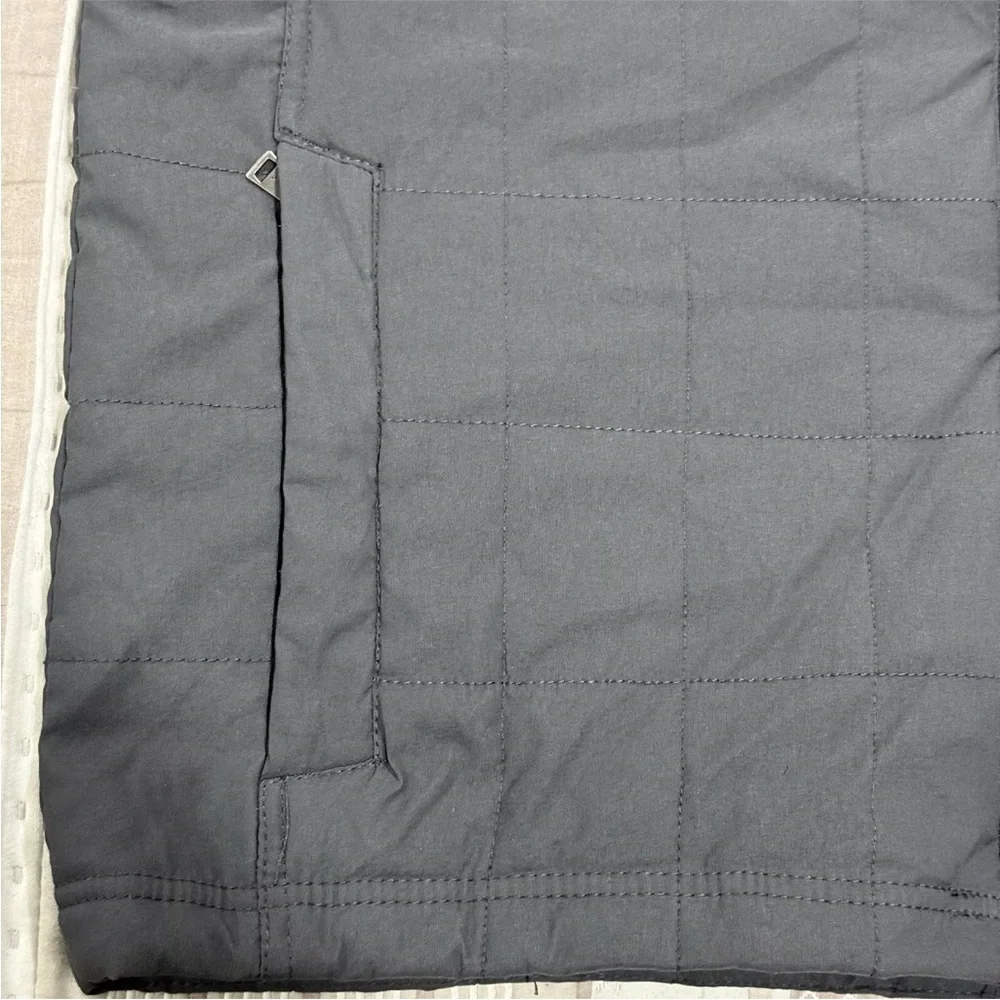 Orvis Gray Quilted Vest with Stand-Up Collar‎